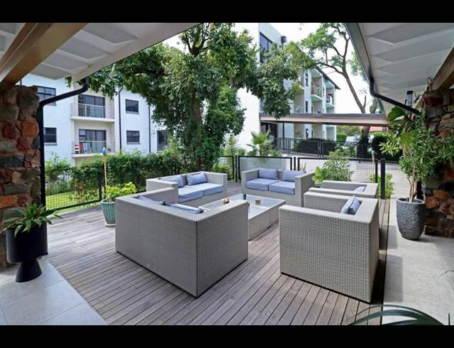 1 BEDROOM TOWNHOUSE FOR SALE IN BEVERLEY